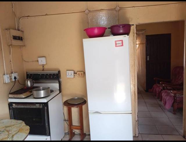 2 BEDROOM HOUSE FOR SALE IN NALEDI